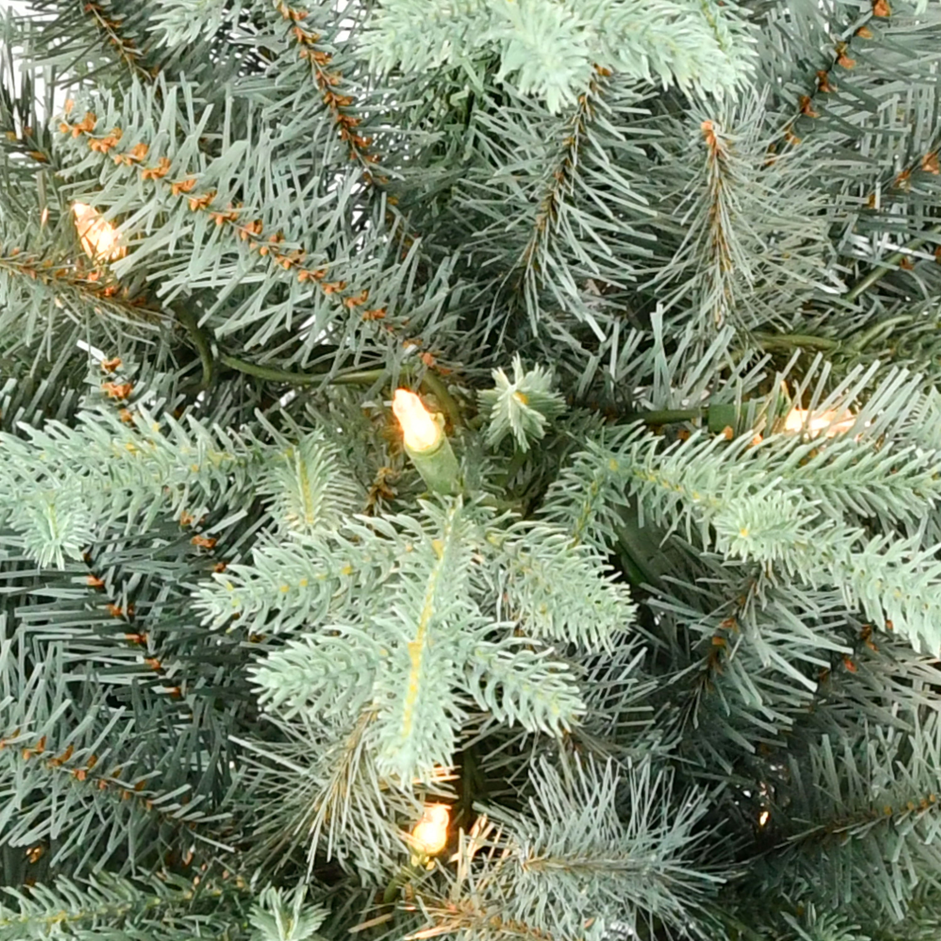 3ft. Pre-Lit Potted Tree